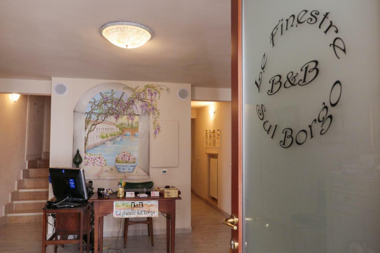 Le Finestre Sul Borgo Rooms Peschiera del Garda Exterior photo