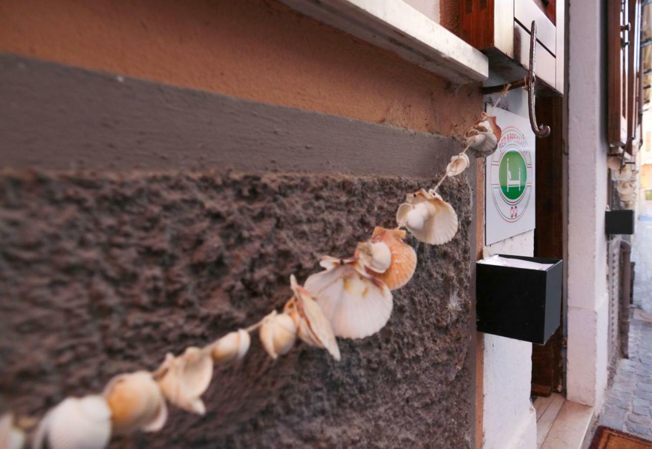 Le Finestre Sul Borgo Rooms Peschiera del Garda Exterior photo